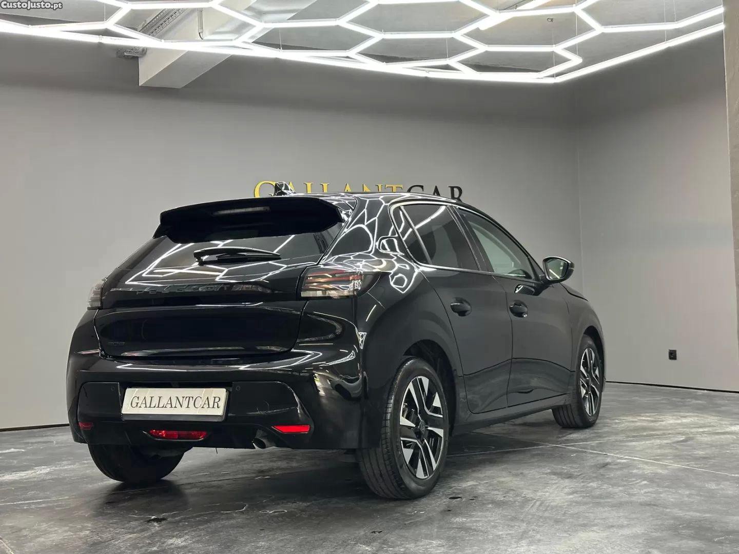 Peugeot 208 1.2 allure — fotografia 15