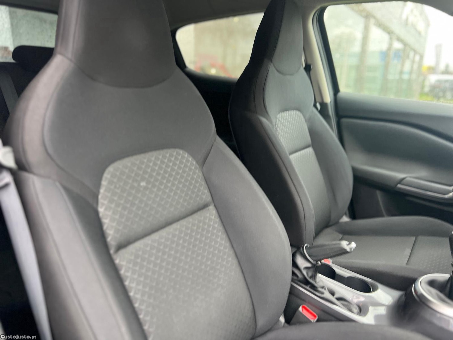 Nissan Juke 1.0 DIG-T Acenta — fotografia 16