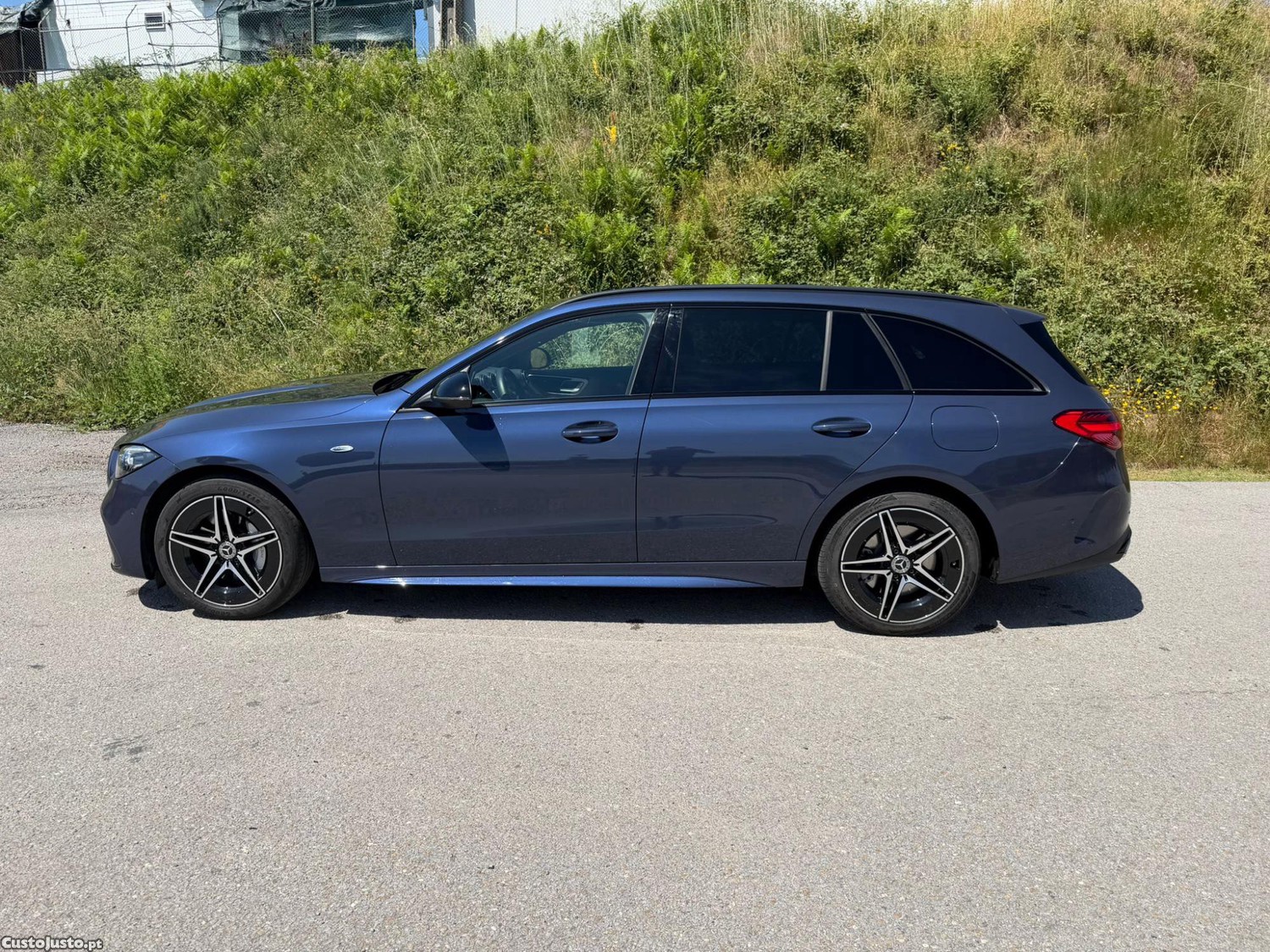 Mercedes-Benz C 300 300 E — fotografia 2