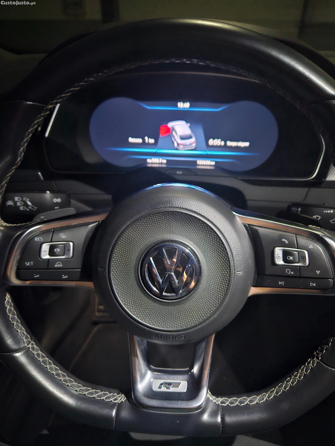 VW Arteon VW Arteon 2.0 TDI R-Line DSG - 18 — photo 3