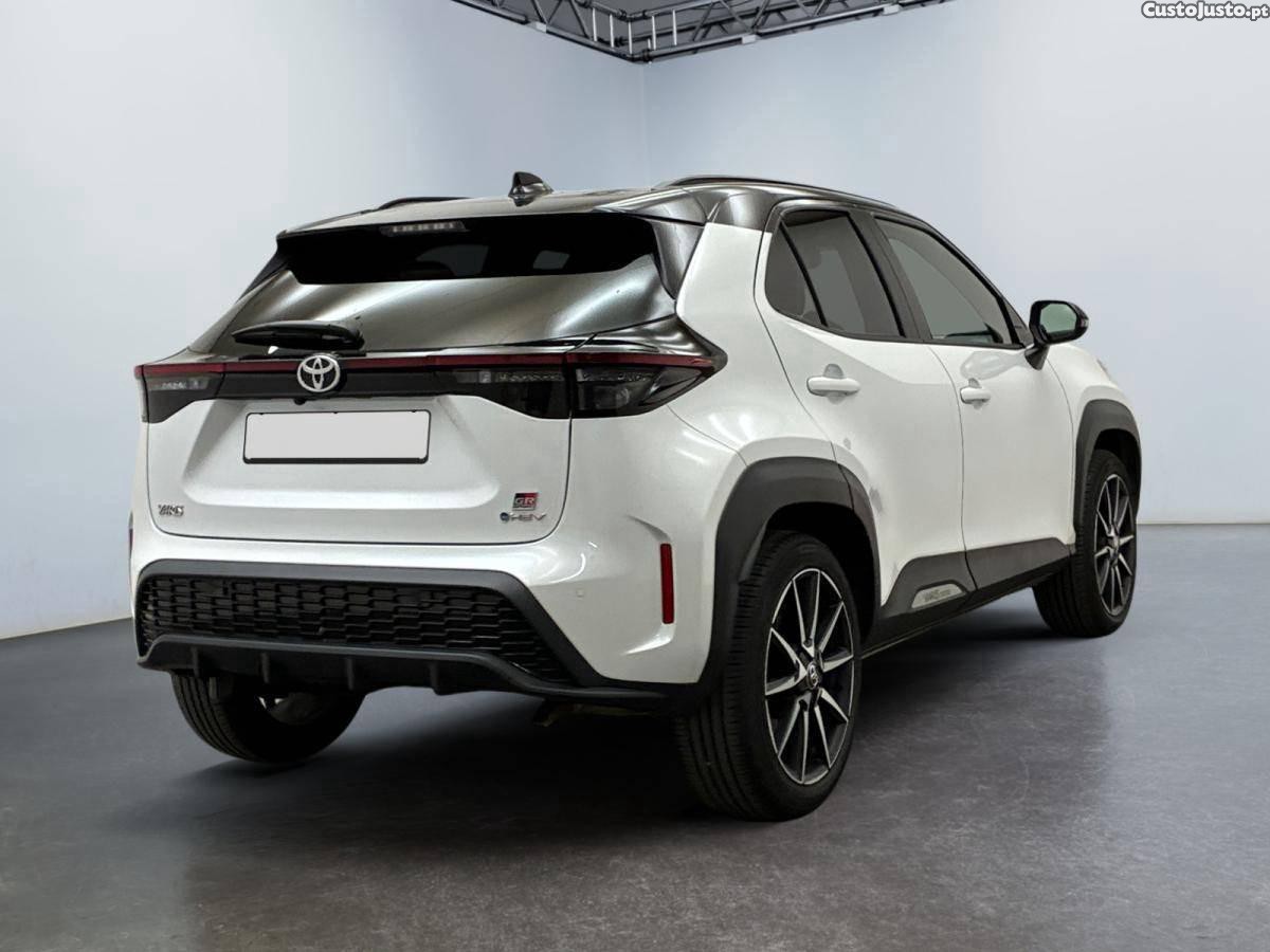Toyota  1.5 HDF GR Sport - 25 foto 2