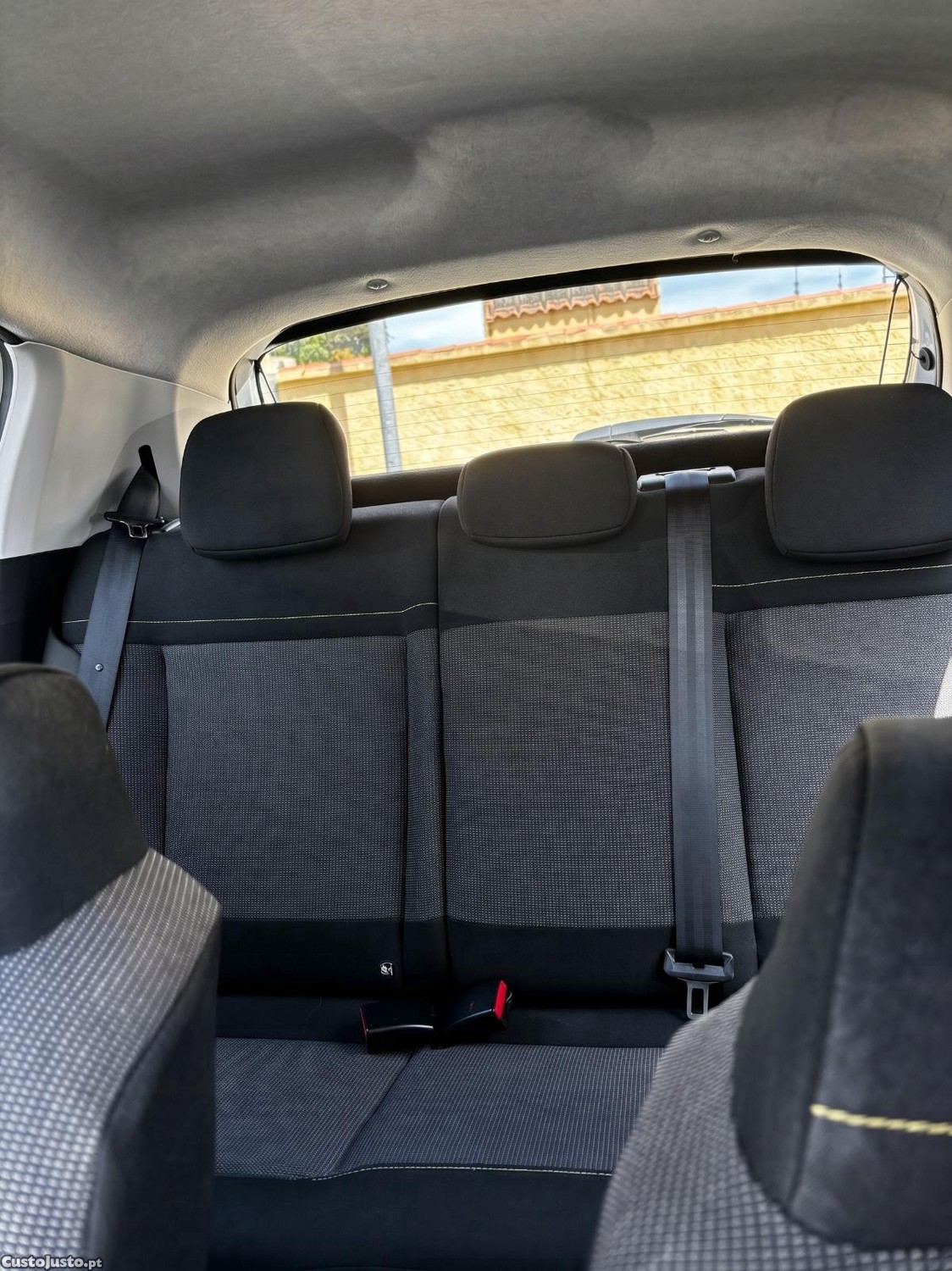 Citroën C3 1.2 PureTech  82 CVM Feel — photo 4