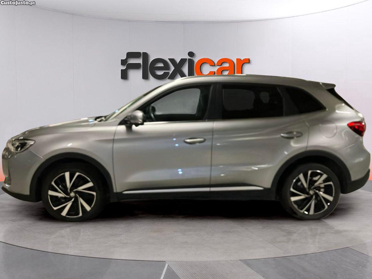 MG ZS 1.5 Hybrid+ Luxury - 25 — photo 5