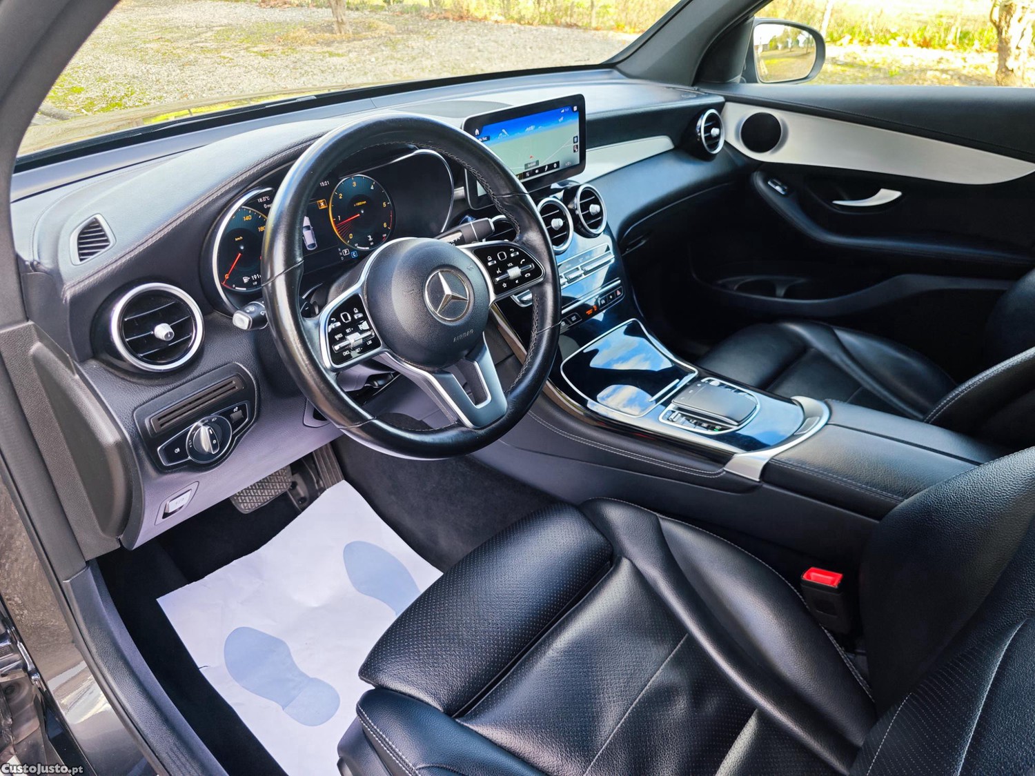 Mercedes-Benz GLC 220 Coupé 4Matic — fotografia 4
