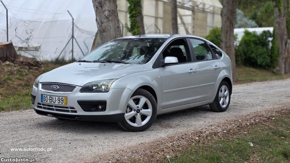 Ford Focus 1.6 TDCi S — photo 2