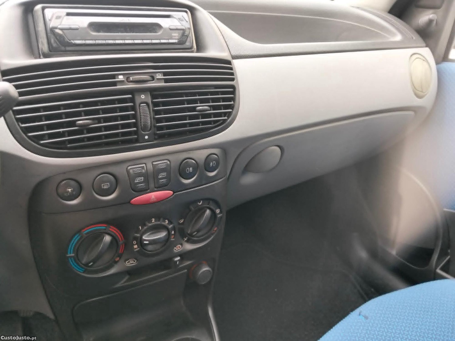 Fiat Punto 1.2 8 v — fotografia 3