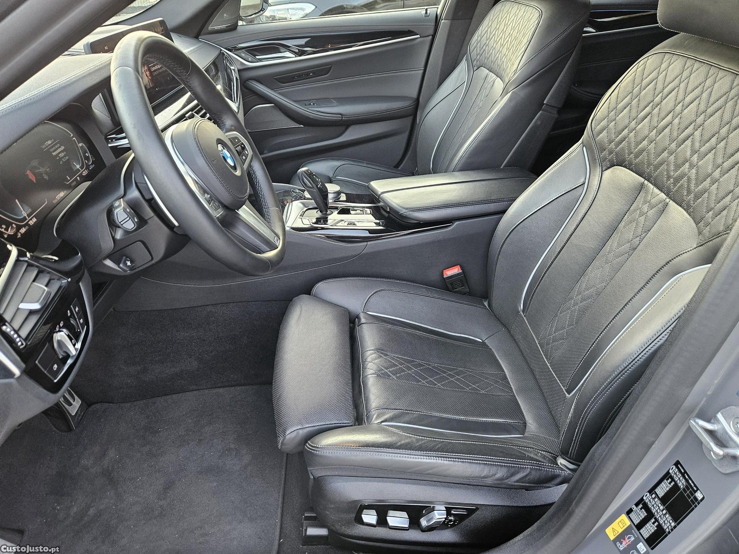 BMW 540 545E XDRIVE G30 — fotografia 11
