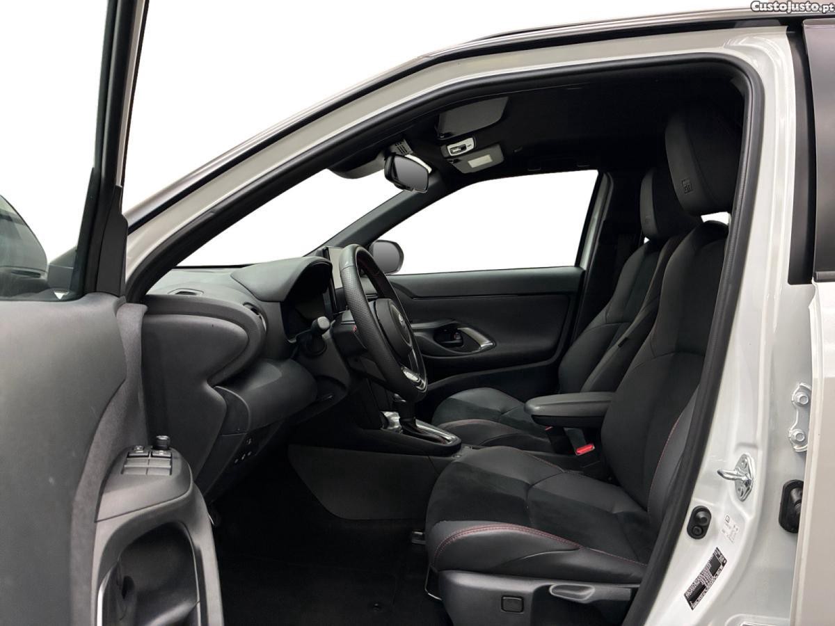 Toyota  1.5 HDF GR Sport - 25 foto 3