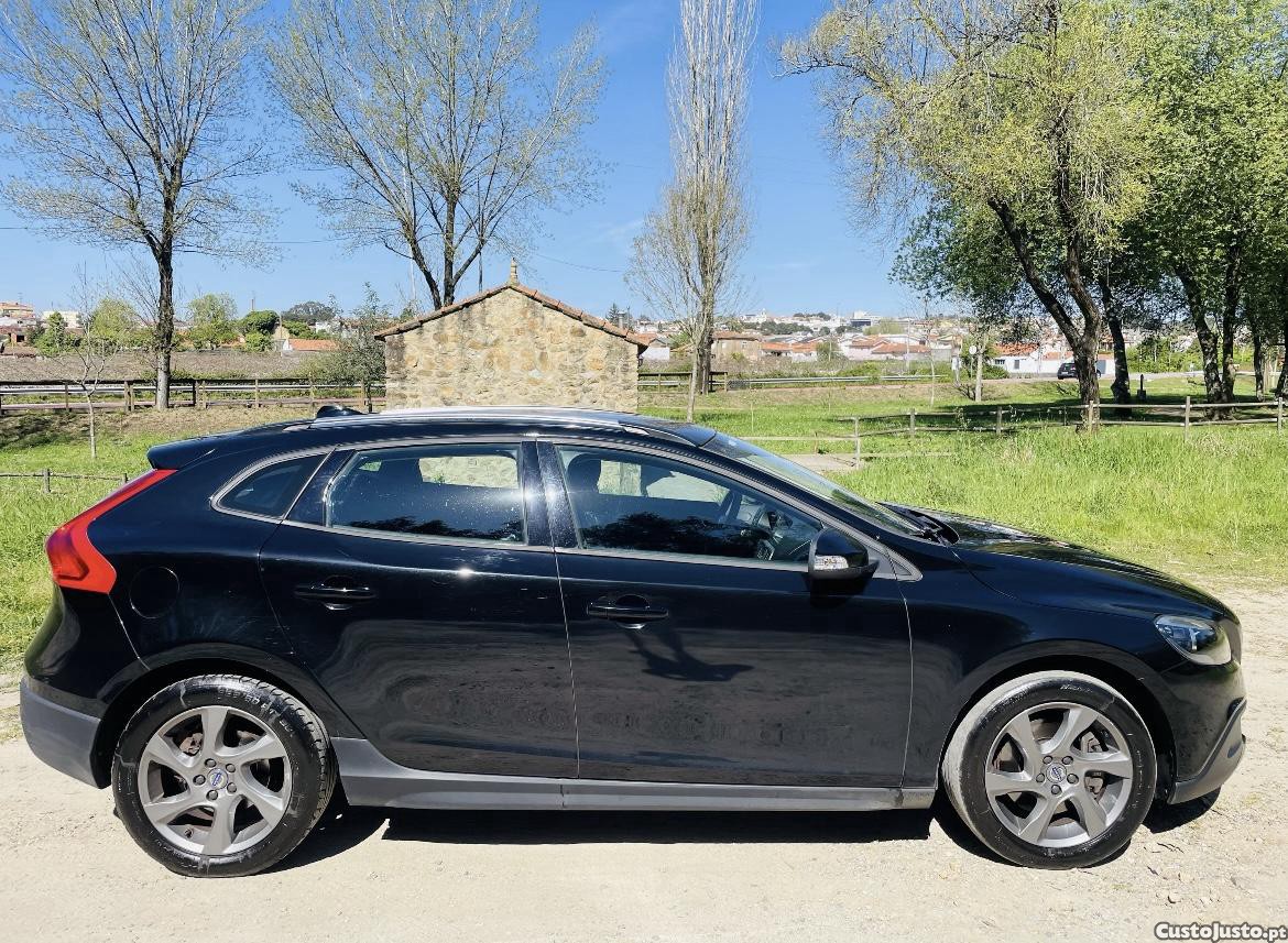 Volvo V40 Cross Country D2 - 16 foto 2