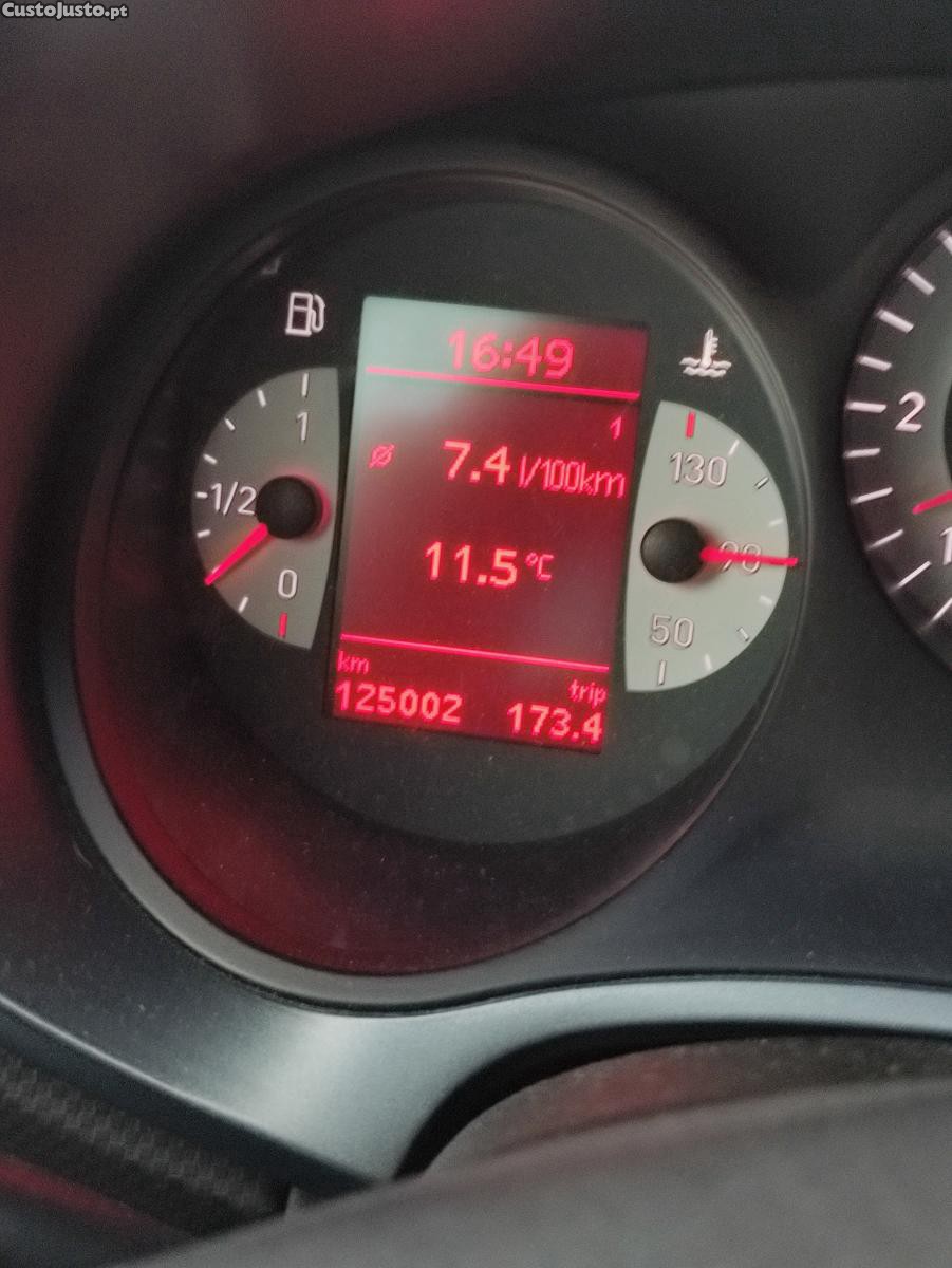 SEAT Leon FR 170cv — fotografia 3