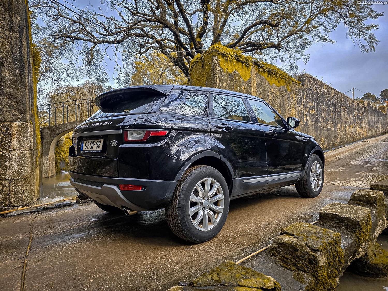 Land Rover Evoque Evoque 2.0 tD4 SE Dynamic — photo 4
