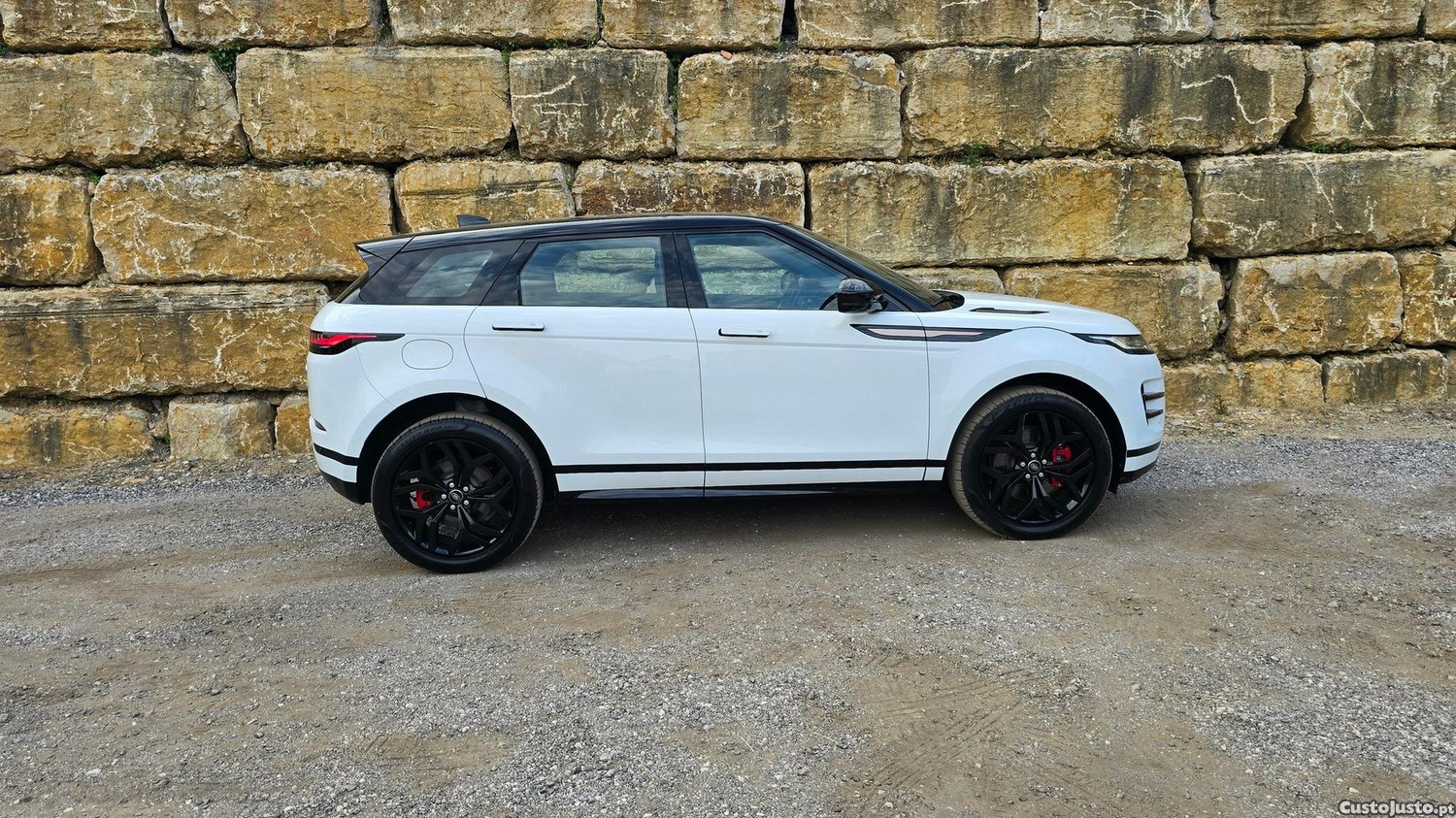 Land Rover Evoque 1.5 P300e AWD R-Dynamic Auto - 22 — photo 3