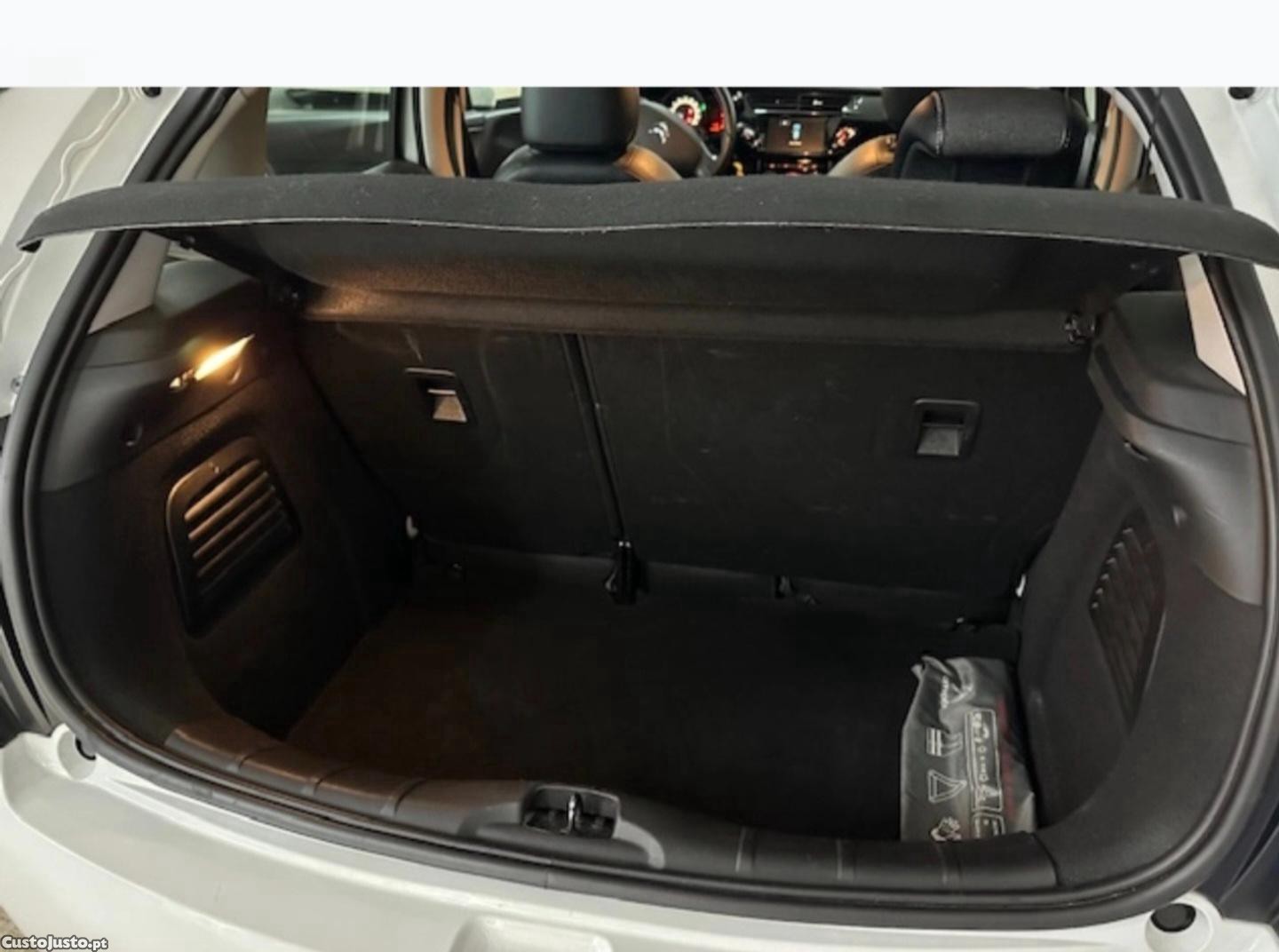 Citroën C3 Citroën C3 1.2 - 16 foto 5