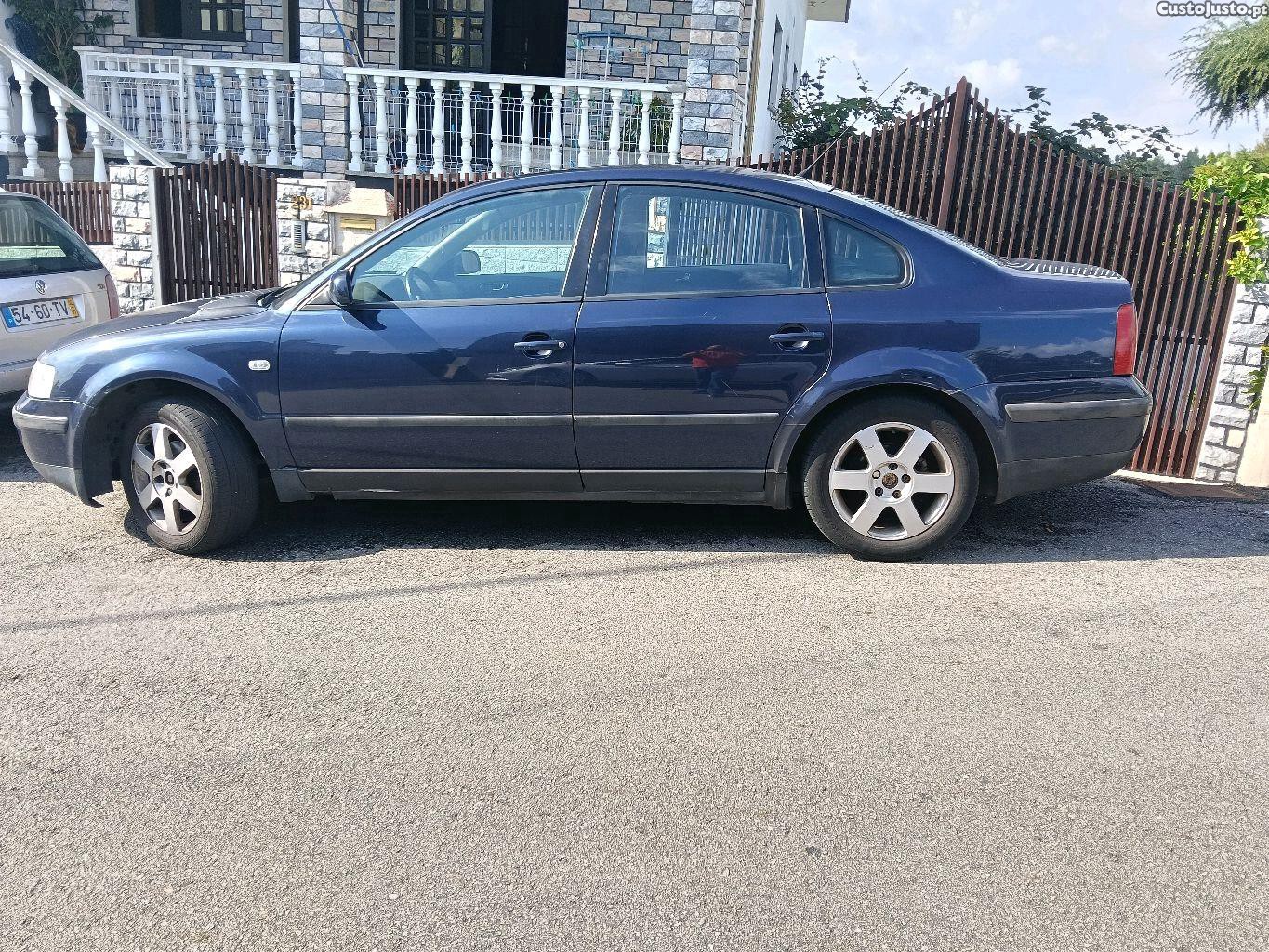 VW Passat 1.9 TDI Highline — photo 3