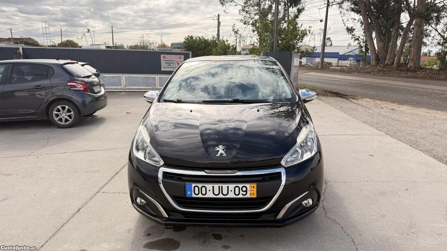 Peugeot 208 1.2 VTI de 2018 - 18 foto 3
