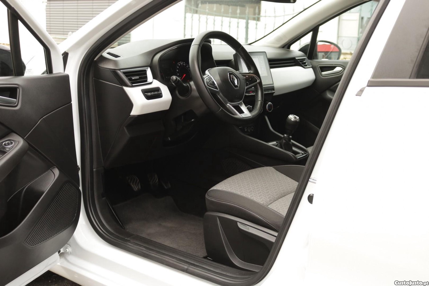 Renault Clio 1.5 Blue DCI Evolution 100cv — fotografia 46