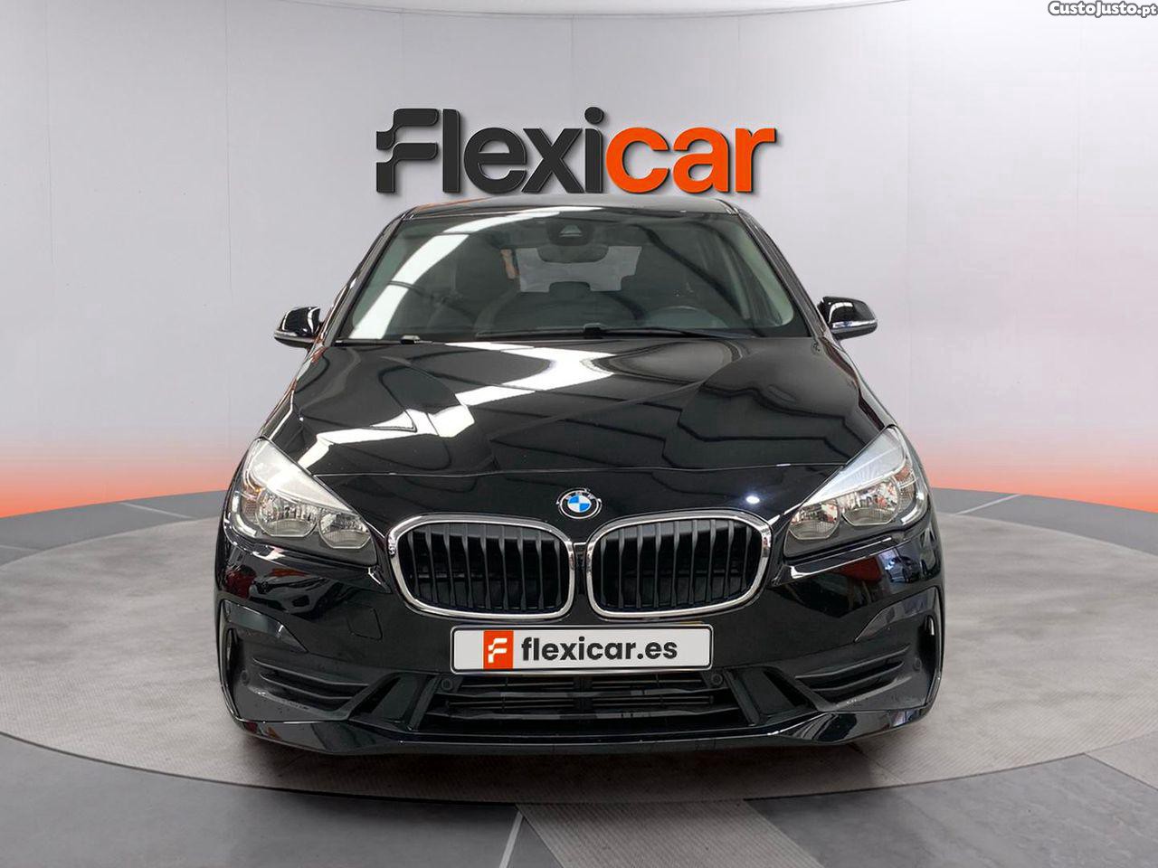 BMW 225 Active Tourer XE Advantage — photo 2