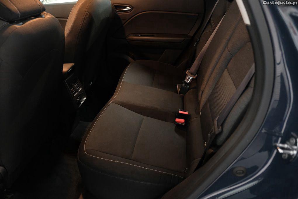 Renault Captur 1.5 dCi Exclusive — fotografia 12