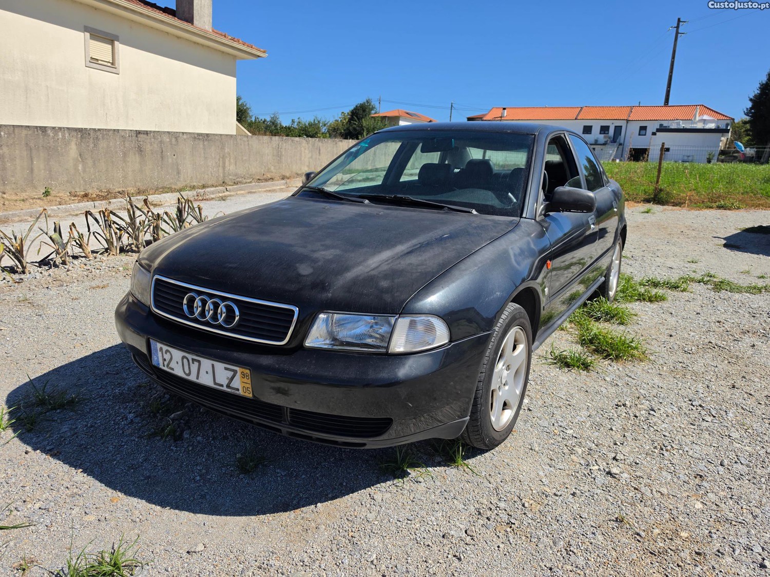 Audi A4 1.9 TDI 110CV - 98 — photo 4