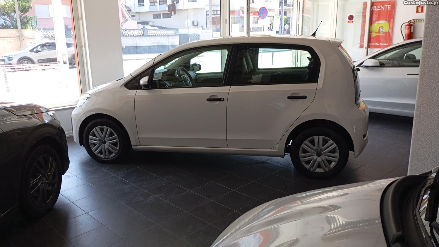 Volkswagen Up! 1.0 MOVE UP — fotografia 4