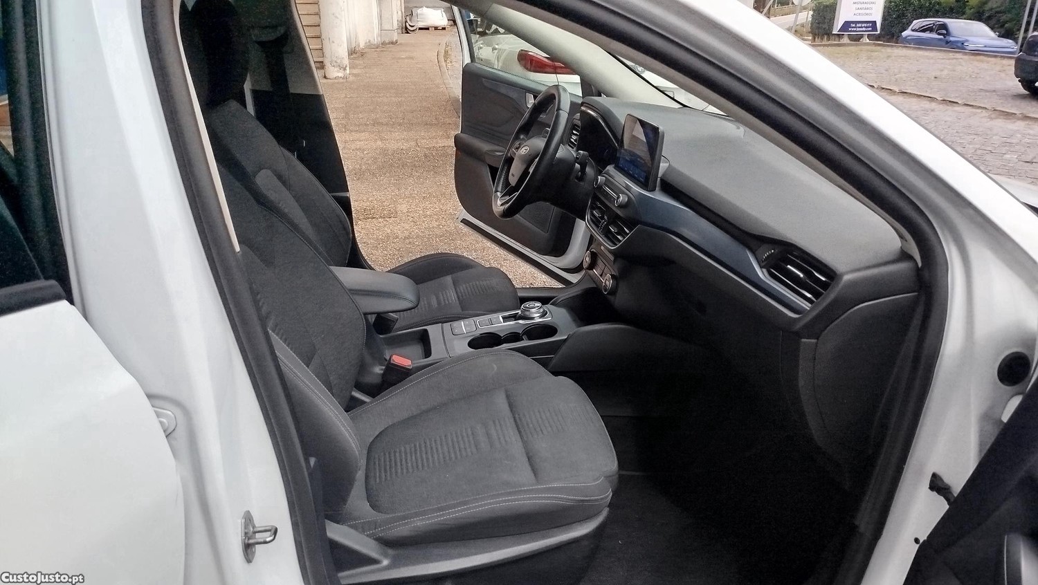 Ford Focus SW 1.5 TDCi Active Aut. — fotografia 5