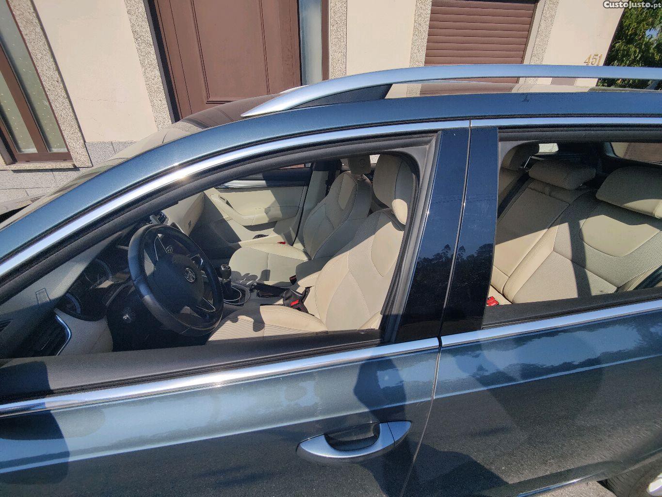 Skoda Octavia 1.6 TDI — fotografia 6