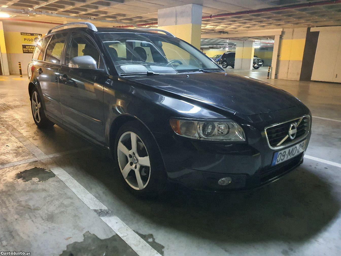 Volvo V50 1.6 D - Drive R-Design — fotografia 11