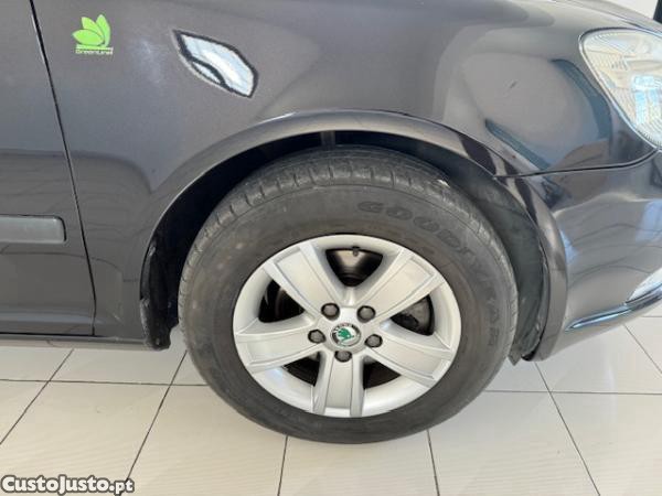Skoda Octavia break 1.6 TDI GREENLINE - 12 — photo 5