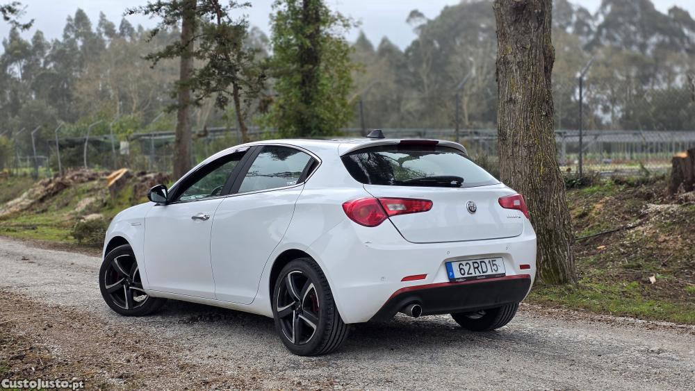 Alfa Romeo Giulietta 1.6 JTDm - 16 foto 5