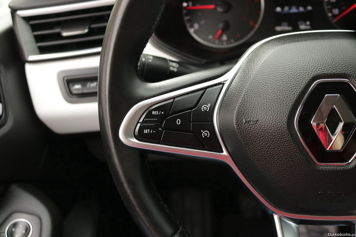Renault Clio 1.5 Blue DCI Evolution 100cv — fotografia 30