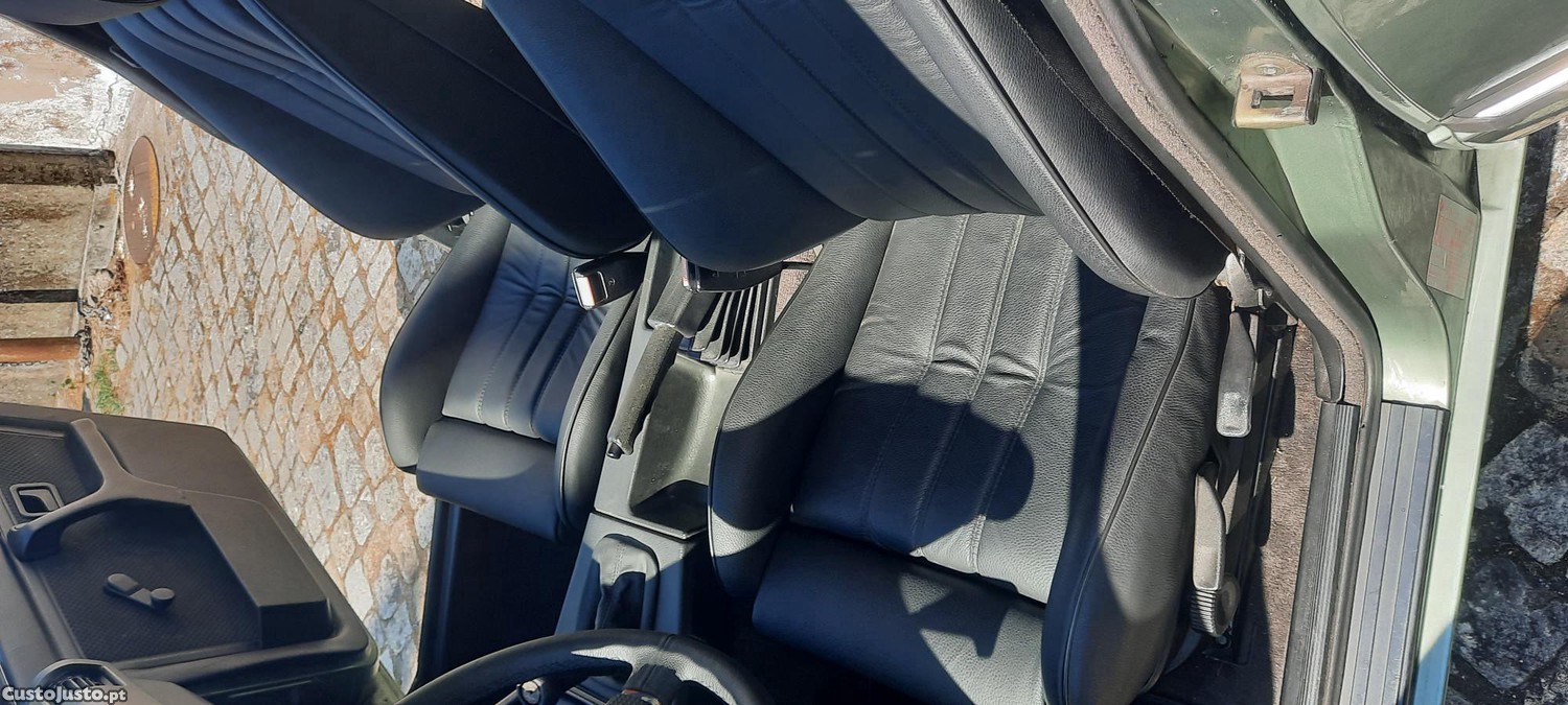 BMW 323 i e30 — fotografia 2