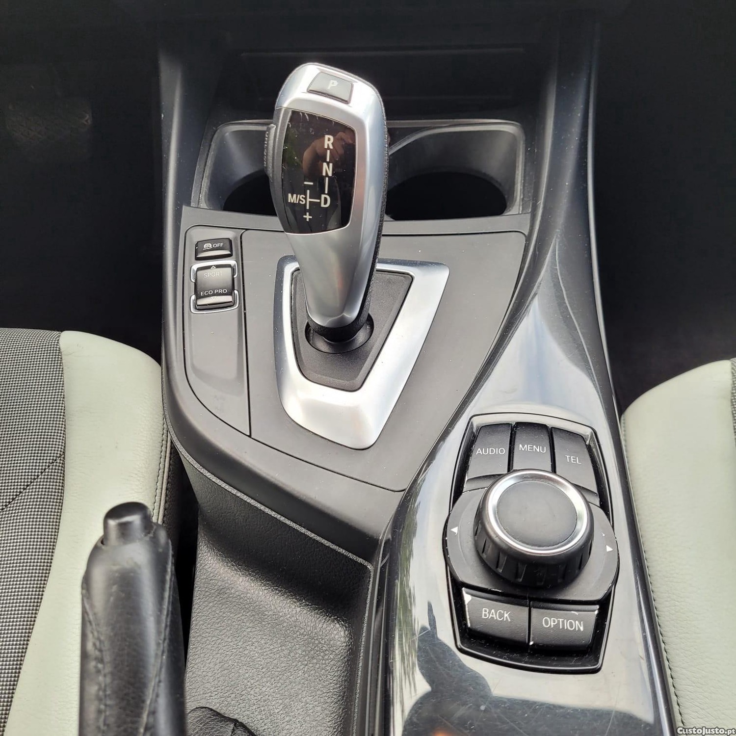 BMW 118 dA Line Urban — fotografia 8