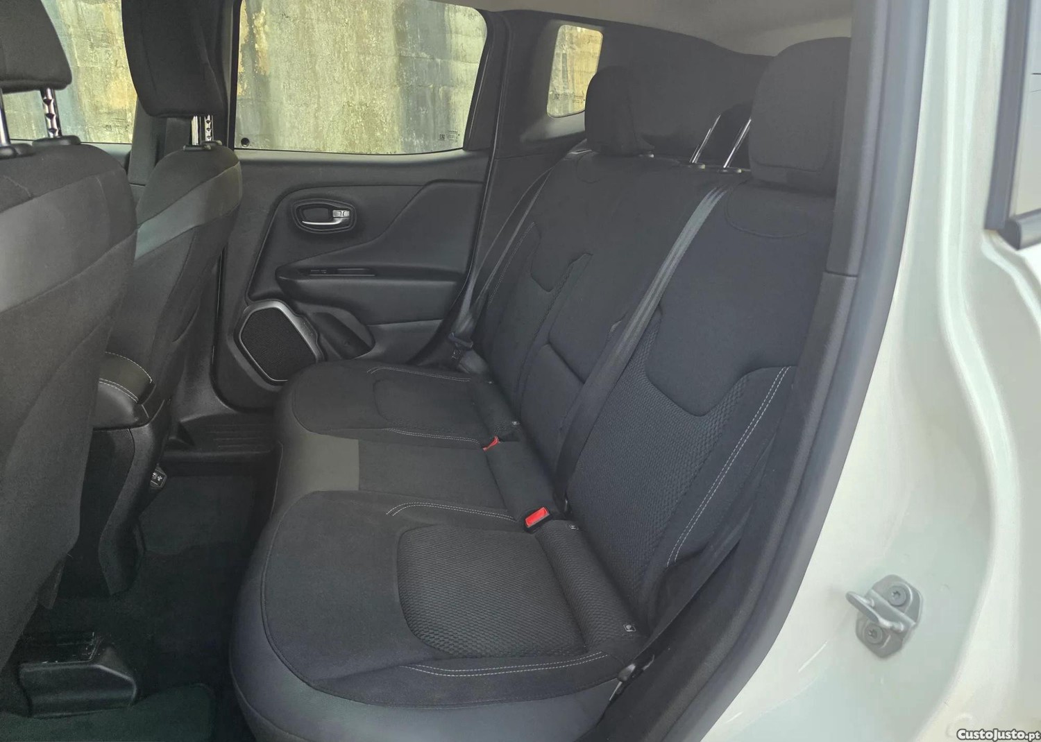 Jeep Renegade 1.0 T Limited — fotografia 6