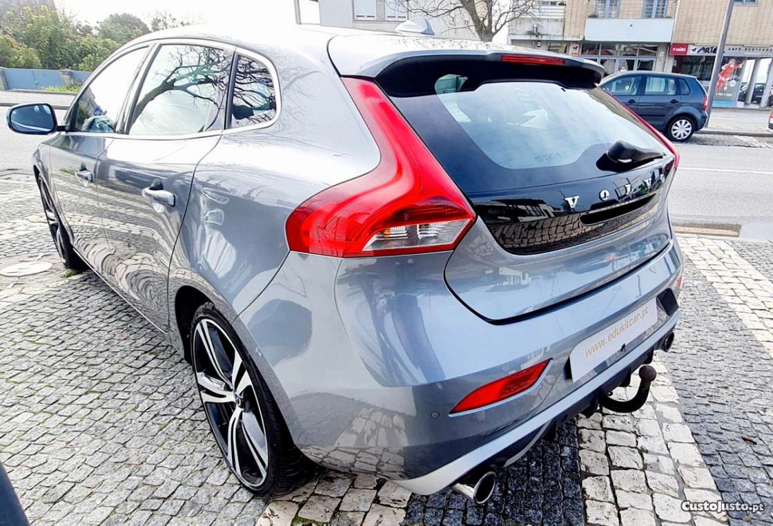 Volvo V40 1.6 D R DESIGN — photo 4