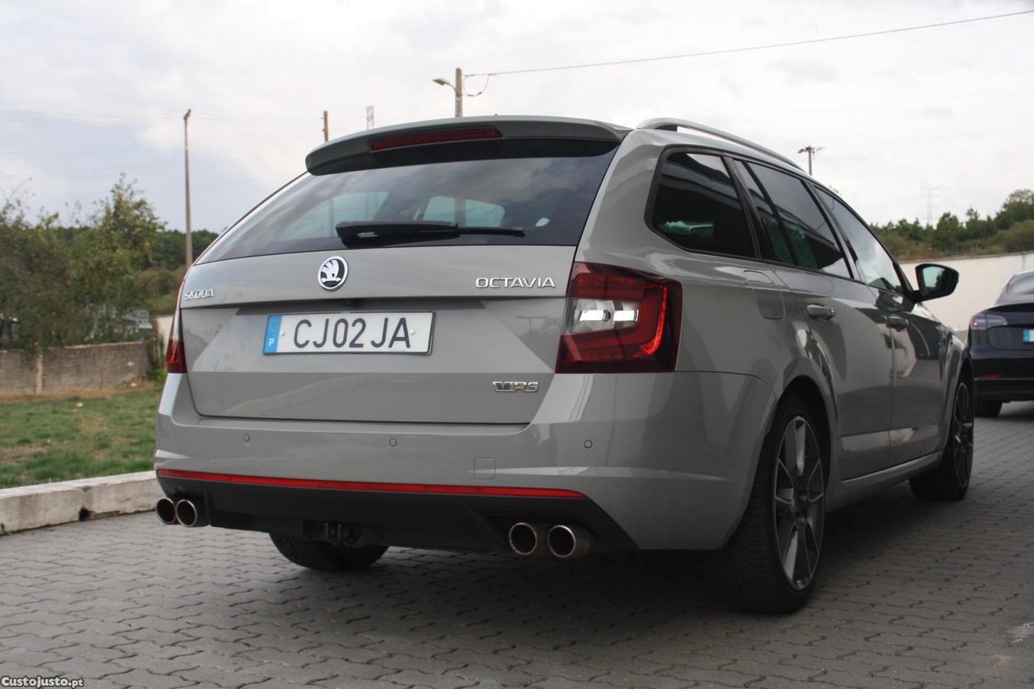 Skoda Octavia 2.0 TDI VRS DSG - 18 foto 3