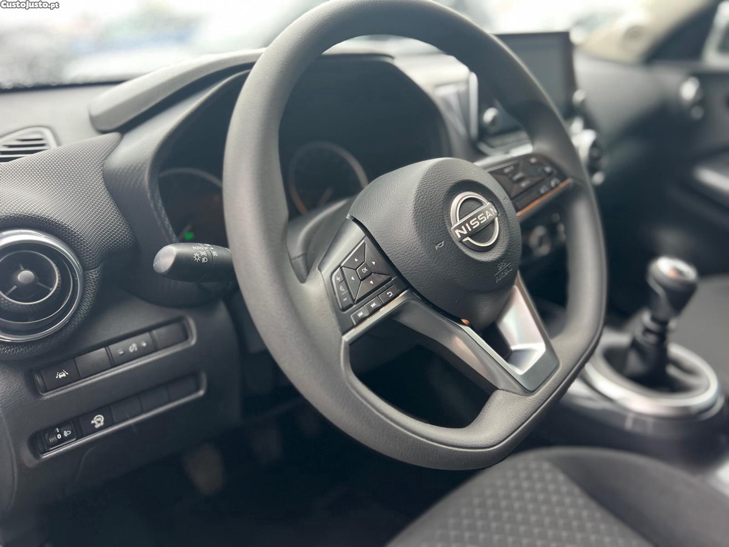 Nissan Juke 1.0 DIG-T Acenta — fotografia 5