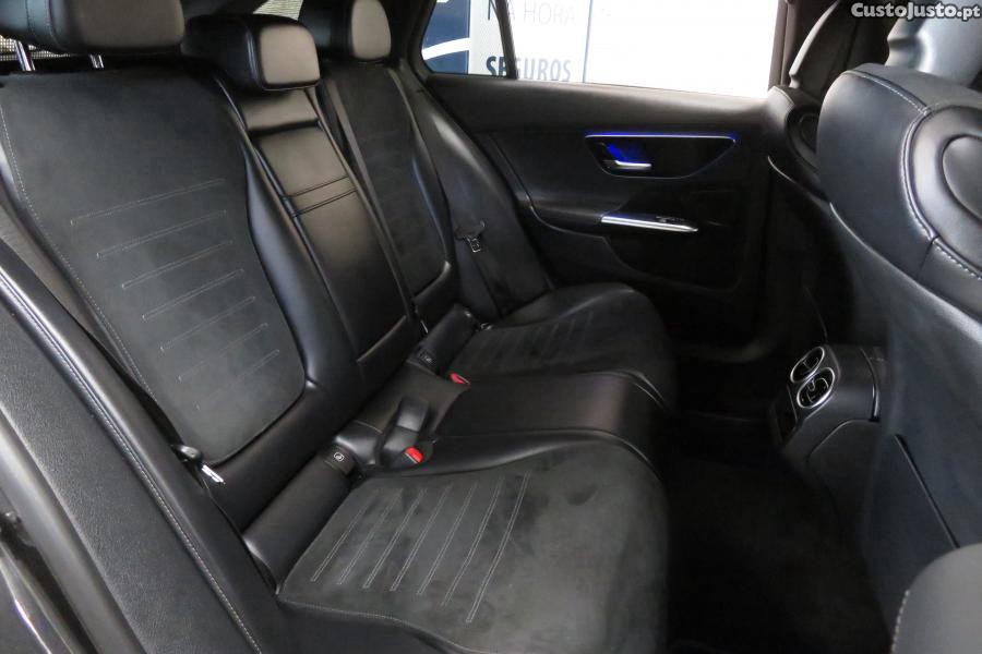 Mercedes-Benz C 300 d AMG Line — fotografia 19