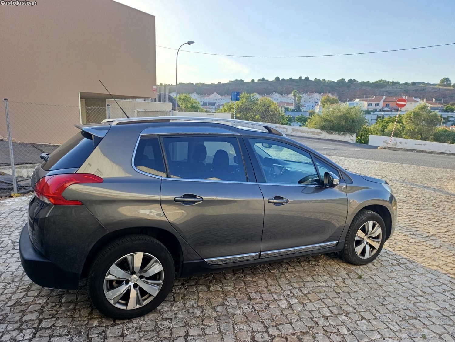 Peugeot 2008 1.6 HDI Allure ( Nacional 94000kms) 1 Dono — photo 3
