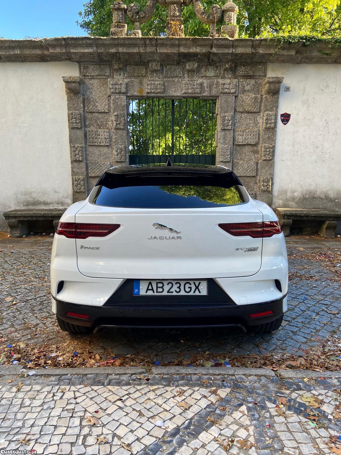 Jaguar I-Pace EV400 AWD SE — fotografia 3