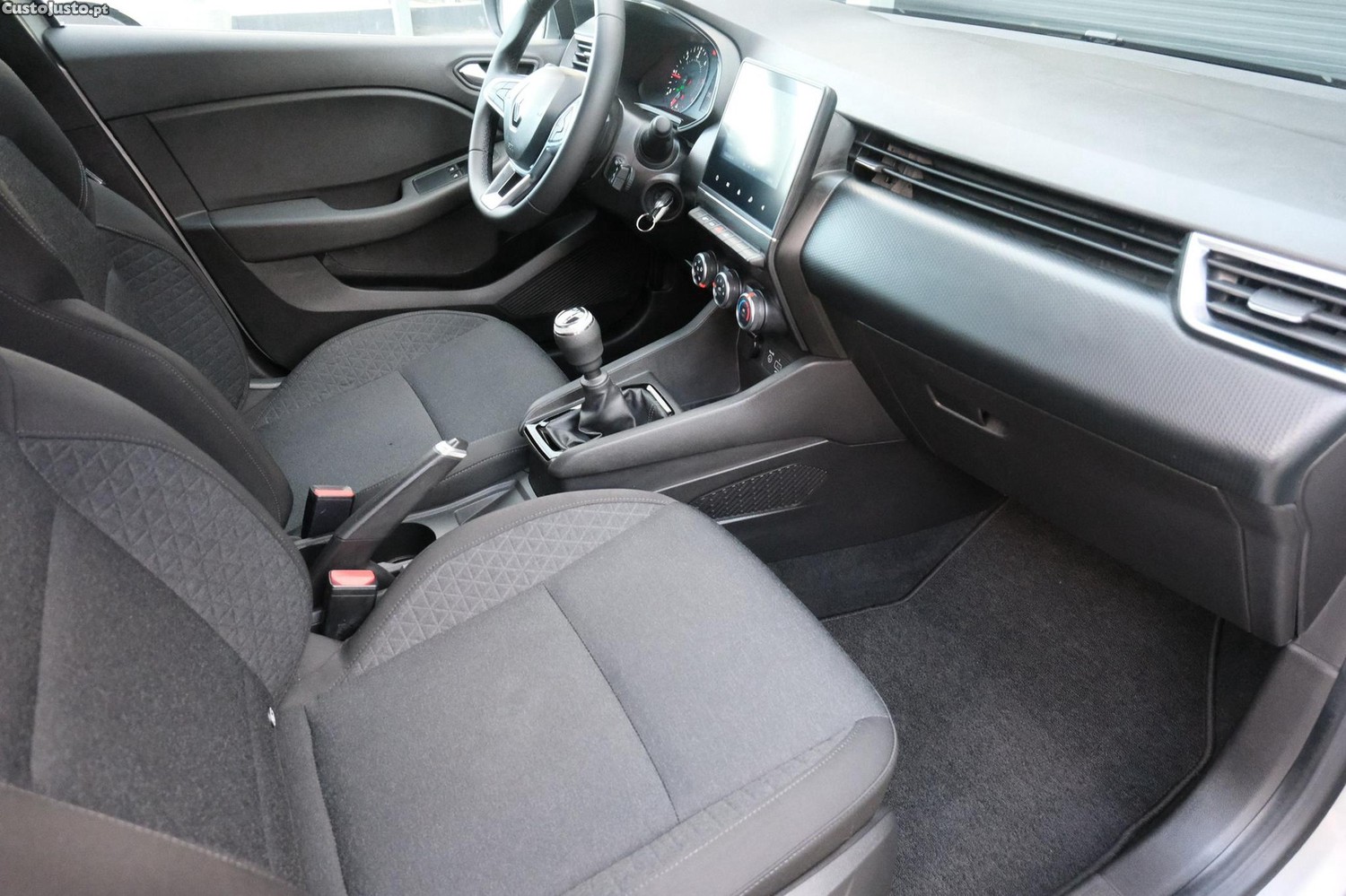 Renault Clio 1.5 Blue dCi Equilibre — fotografia 15