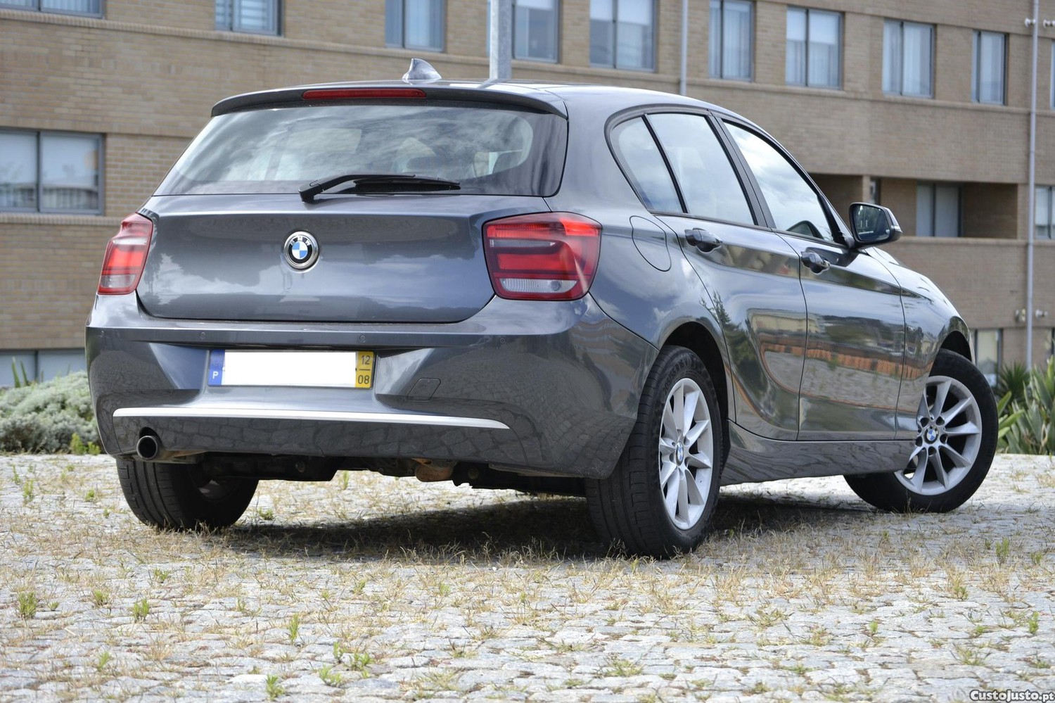 BMW 118 dA Line Urban — fotografia 20