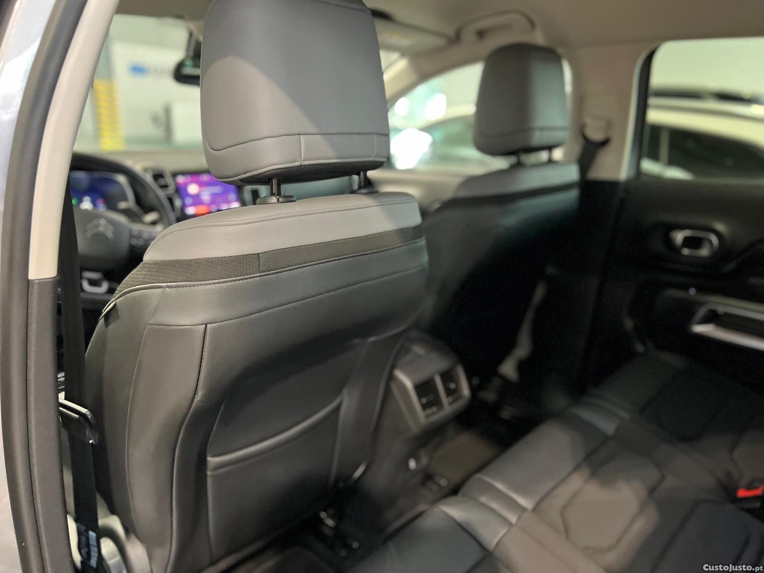 Citroën C5 Aircross 1.5 BlueHDi Shine EAT8 — fotografia 11