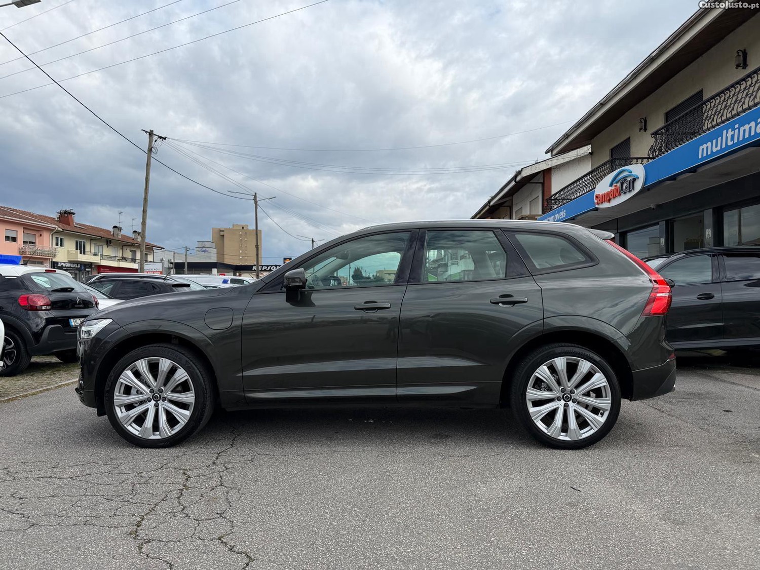 Volvo XC60 2.0 T8 PHEV Inscription AWD - 18 — photo 3
