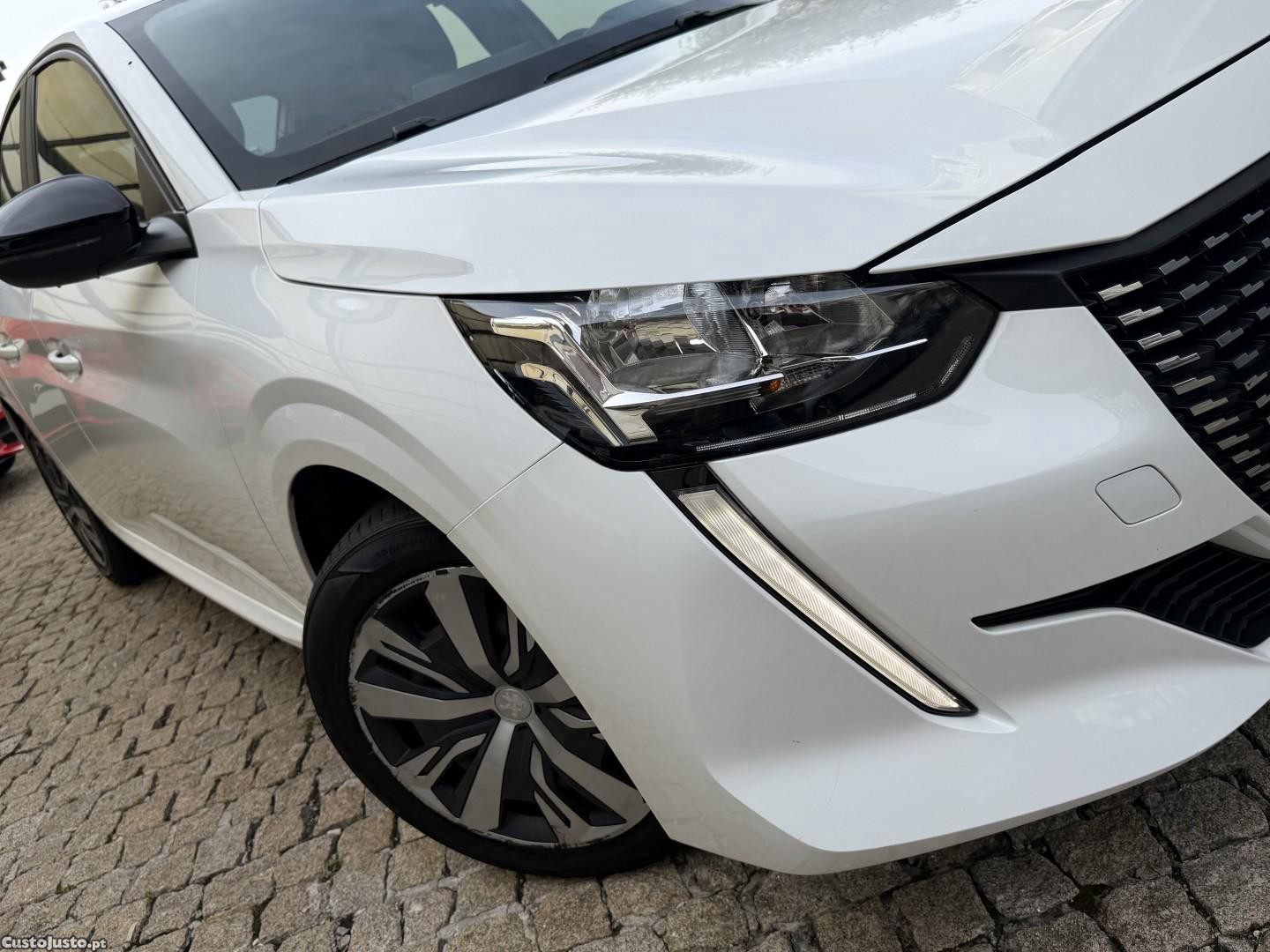 Peugeot 208 1.2 PureTech Active Pack - 23 — photo 5