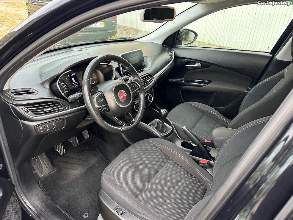 Fiat Tipo Lounge Tech J17 — fotografia 2