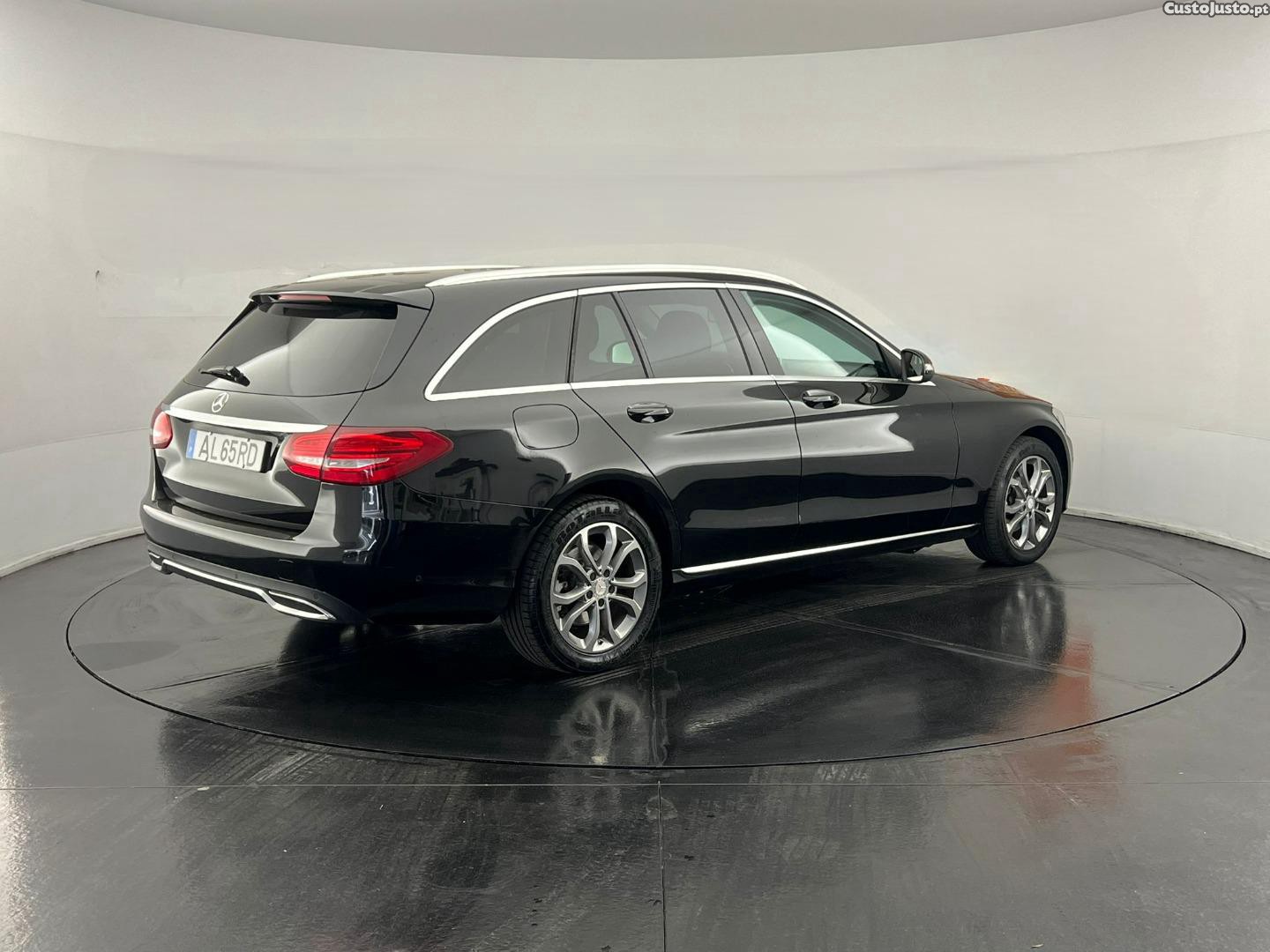 Mercedes-Benz C 220 AUTO — fotografia 9