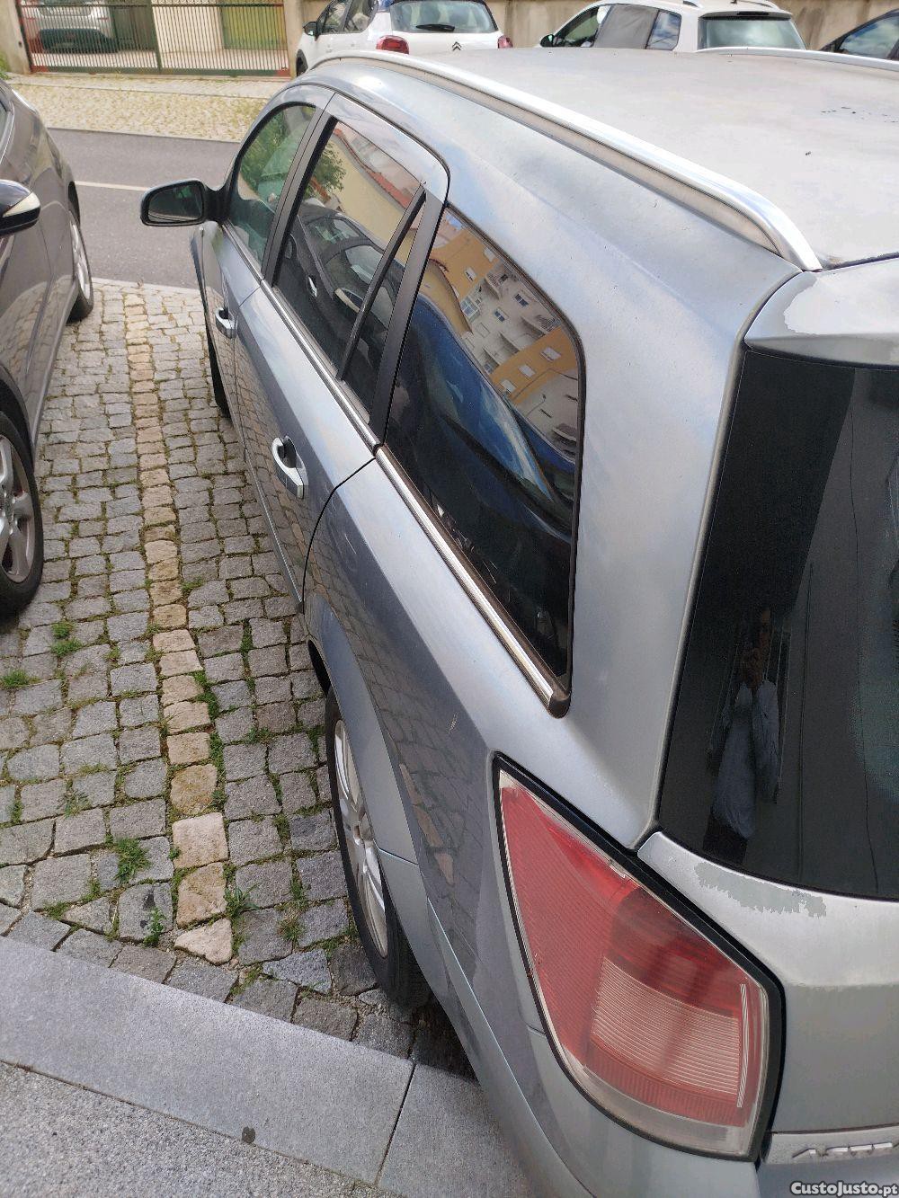 Opel Astra H - 08 — photo 4
