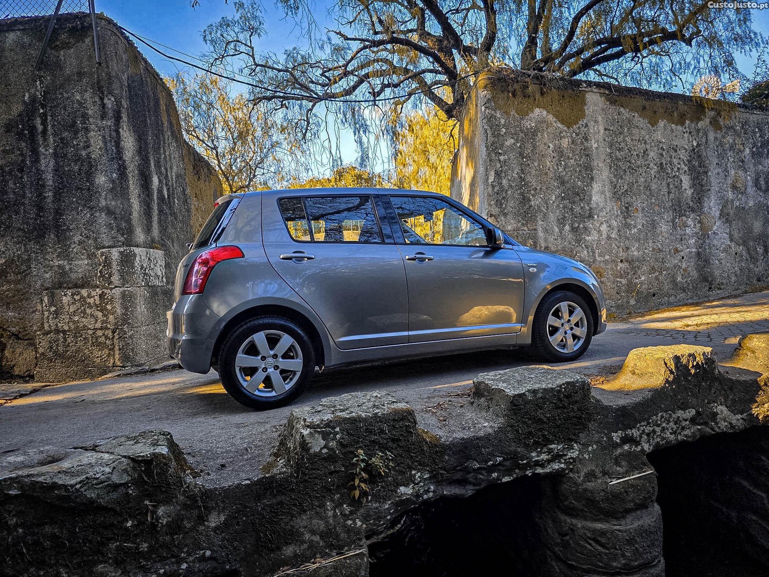 Suzuki Swift 1.3 DDiS GLX — photo 5