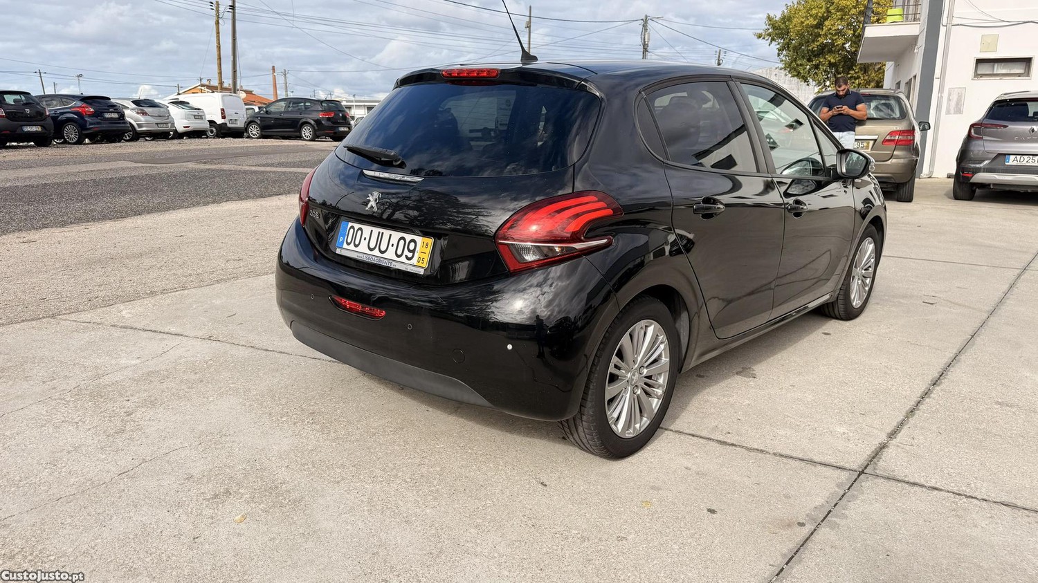 Peugeot 208 1.2 VTI de 2018 - 18 foto 5
