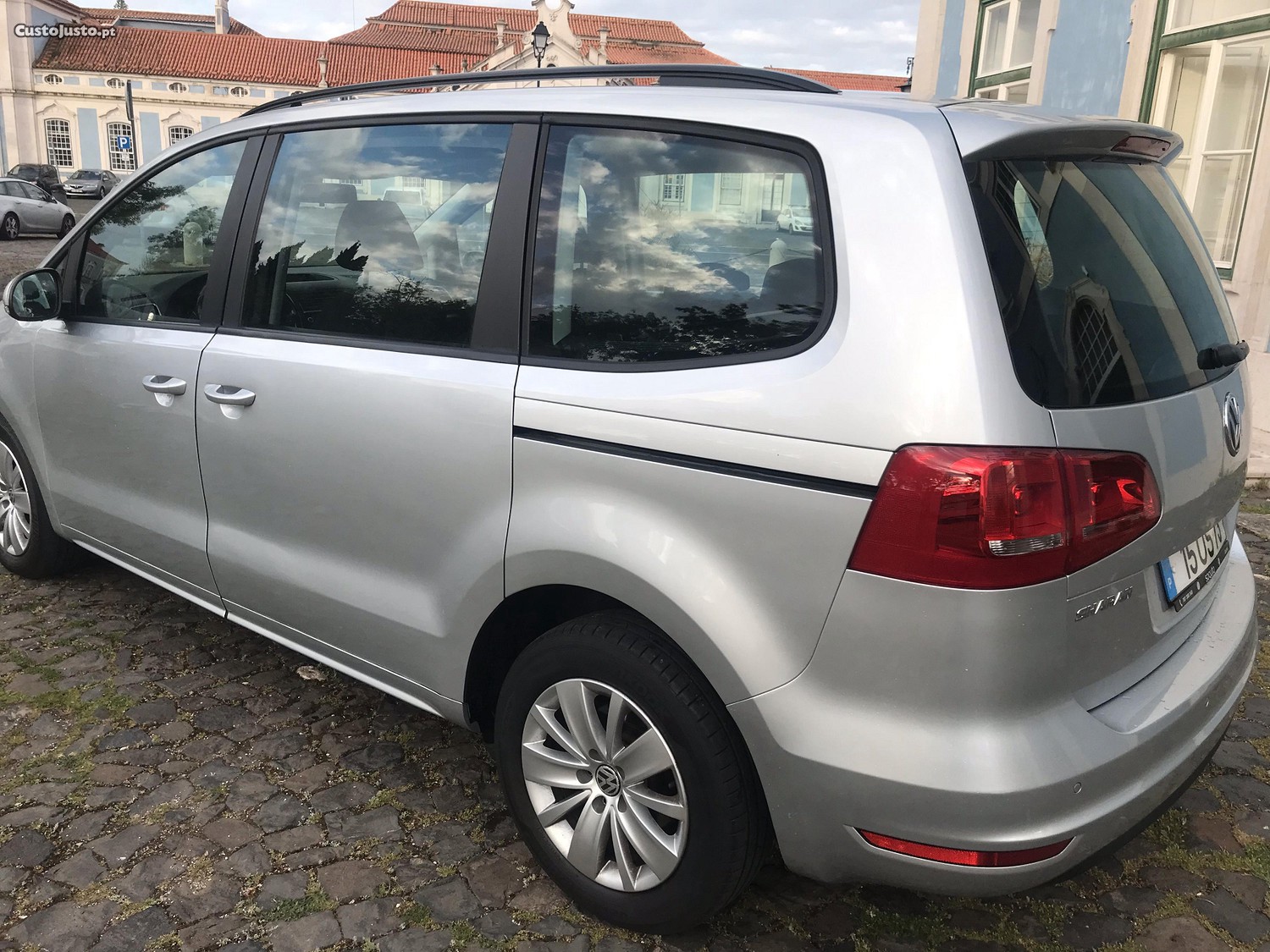 VW Sharan 7-Lugares